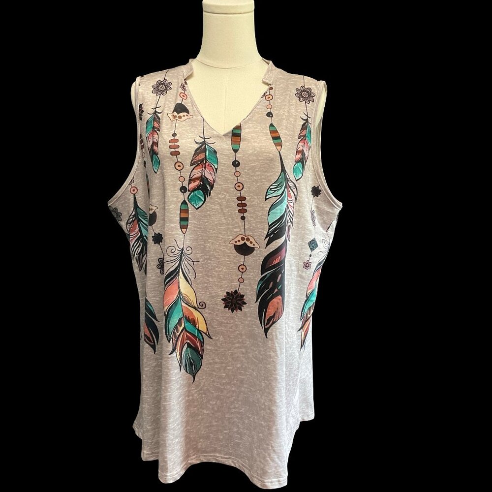 👗5/$25  - Grey Sleeveless Top w/ Dreamcatcher Style Graphic